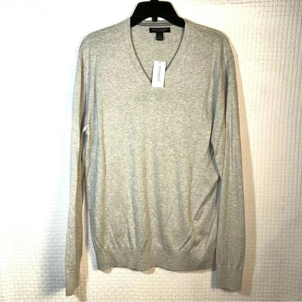 NEW Banana Republic Sweater Mens Large V Neck Luxe Blend Silk Cashmere Lt Gray